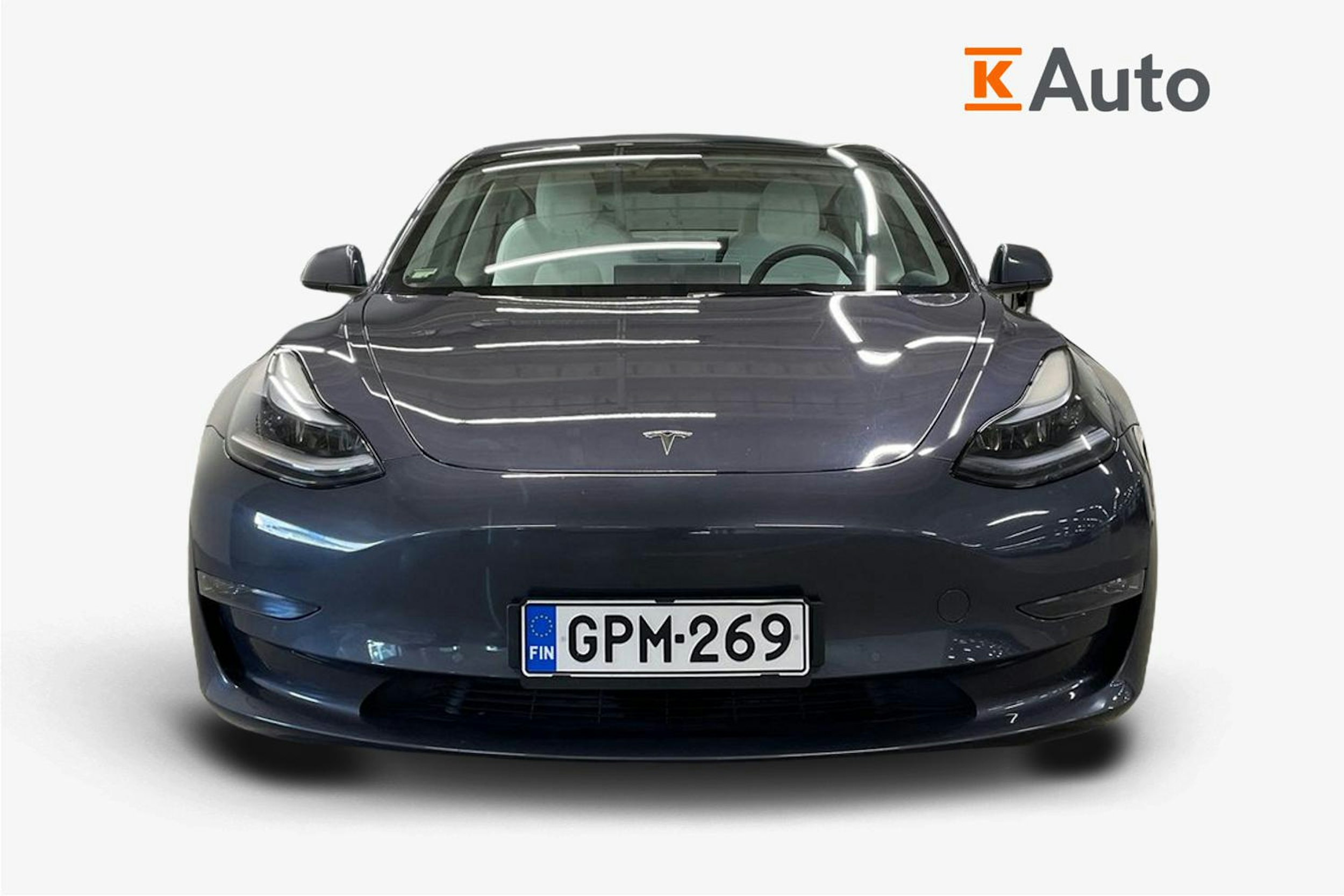 harmaa Tesla Model 3 2022 kuva 5.