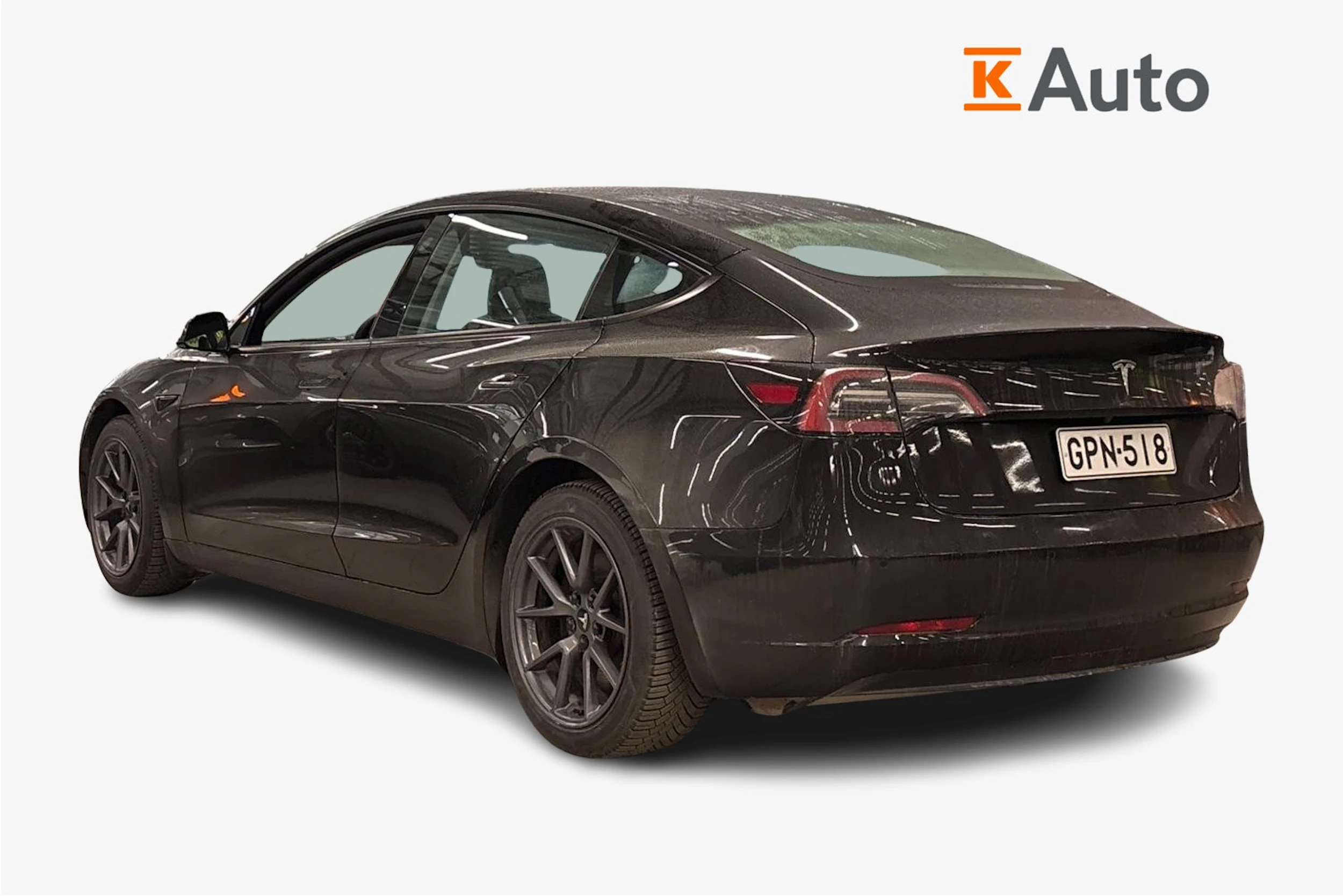 musta Tesla Model 3 2022 kuva 2.