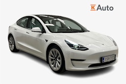valkoinen Tesla Model 3 2022 kuva 1.