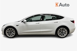 valkoinen Tesla Model 3 2022 kuva 6.