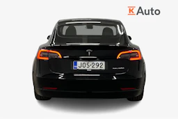musta Tesla Model 3 2022 kuva 4.