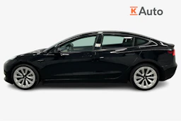 musta Tesla Model 3 2022 kuva 7.