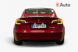 punainen Tesla Model 3 2022 kuva 3.