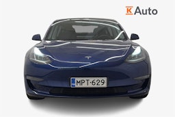 sininen Tesla Model 3 2022 kuva 8.