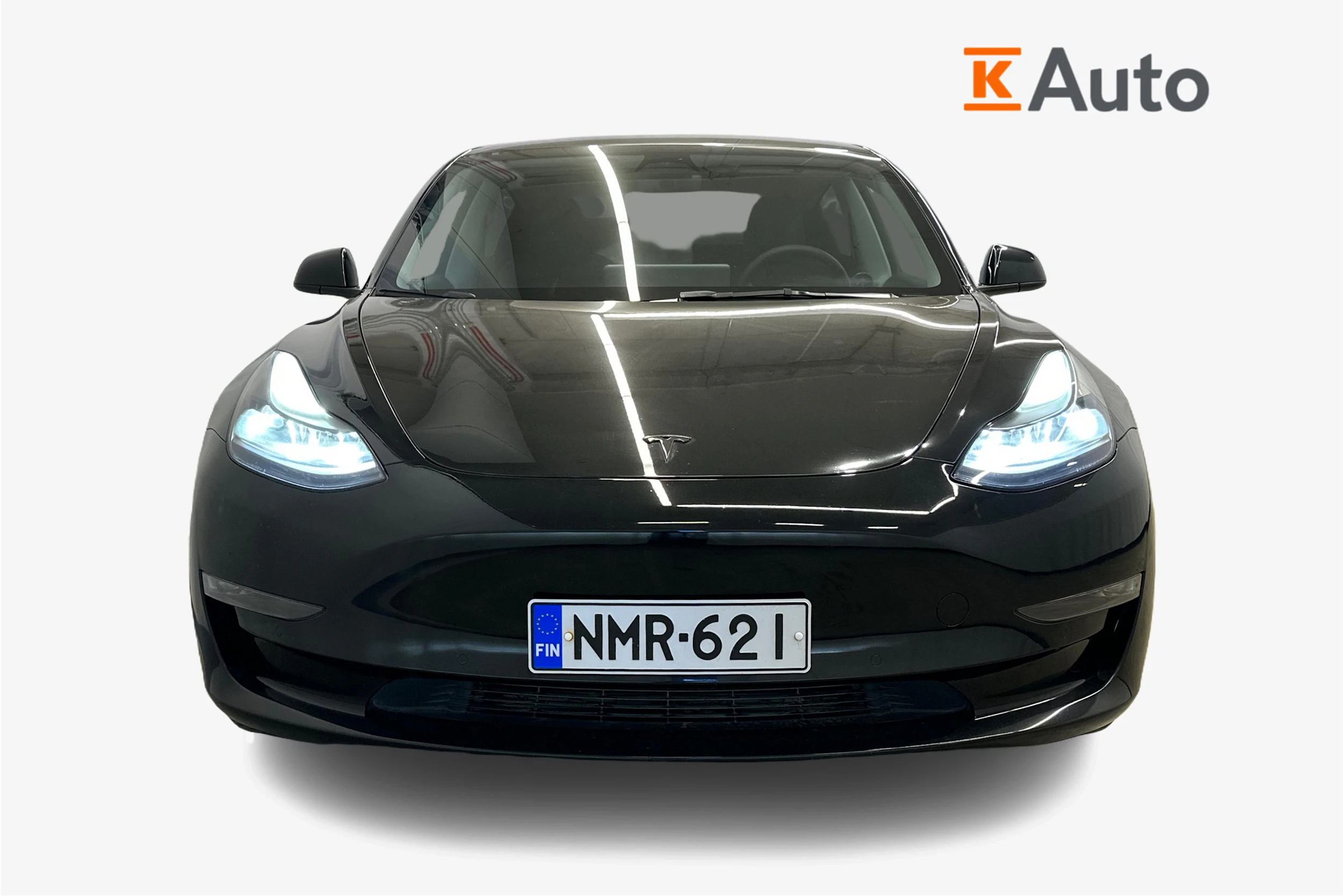 met. musta Tesla Model 3 2022 kuva 4.