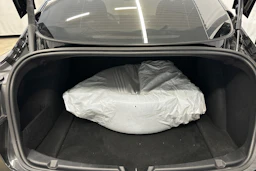 met. musta Tesla Model 3 2022 kuva 21.