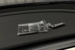 sininen Tesla Model 3 2023 kuva 25.