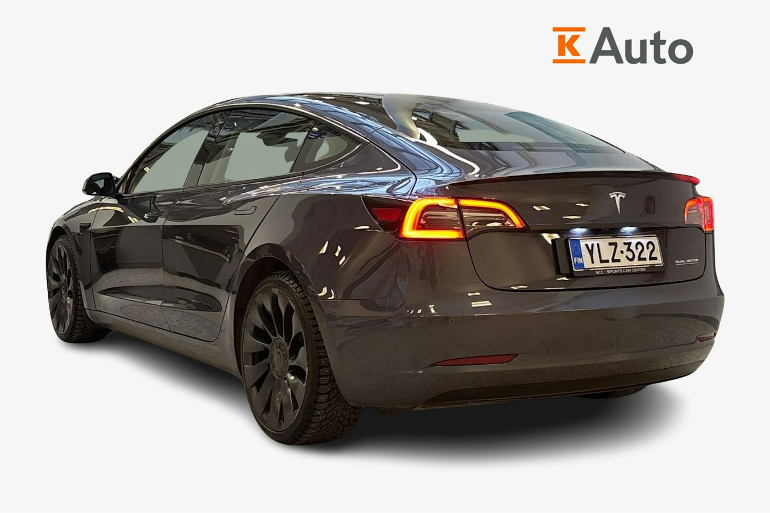 harmaa Tesla Model 3 2022 kuva 2.