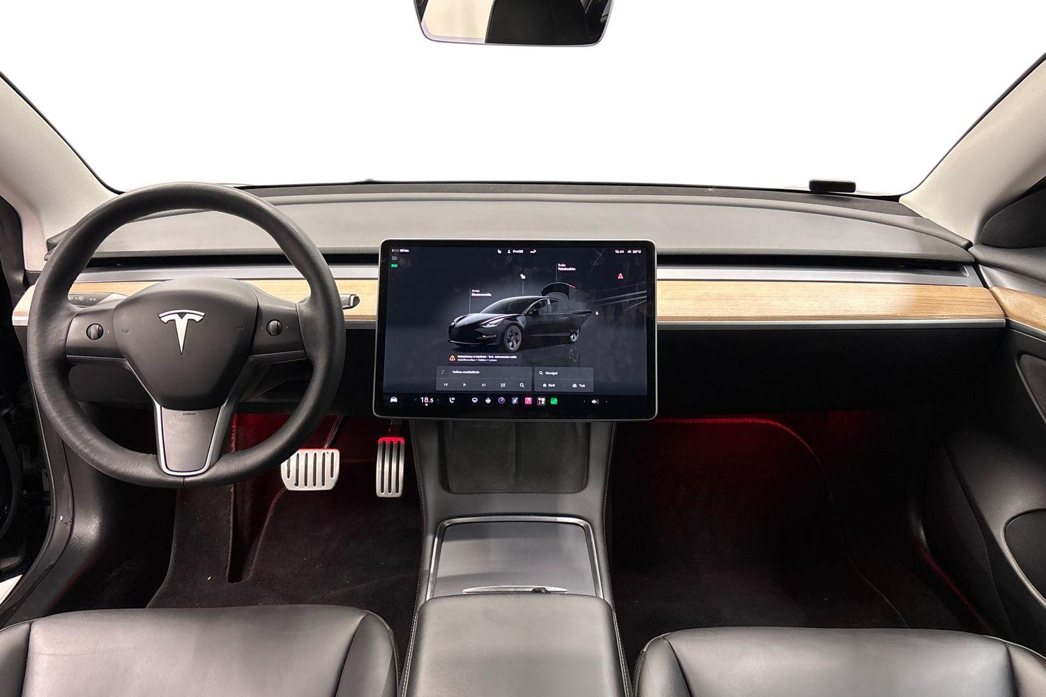 Tesla Model 3 Performance 2022, photo 7/26