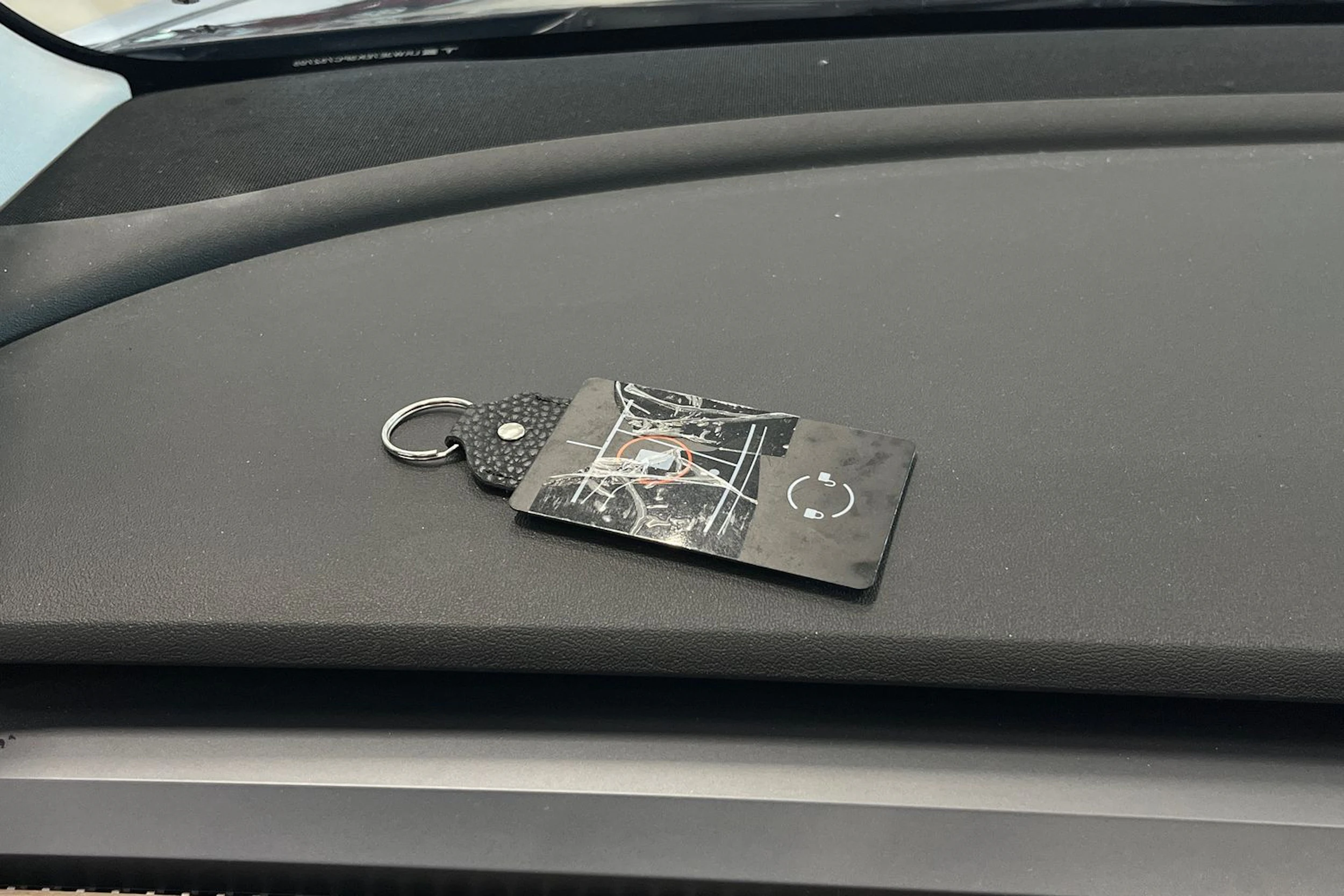 harmaa Tesla Model 3 2023 kuva 31.
