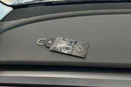 harmaa Tesla Model 3 2023 kuva 31.