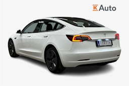 valkoinen Tesla Model 3 2023 kuva 2.