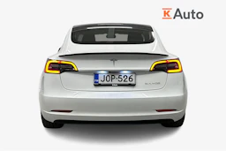 valkoinen Tesla Model 3 2023 kuva 4.