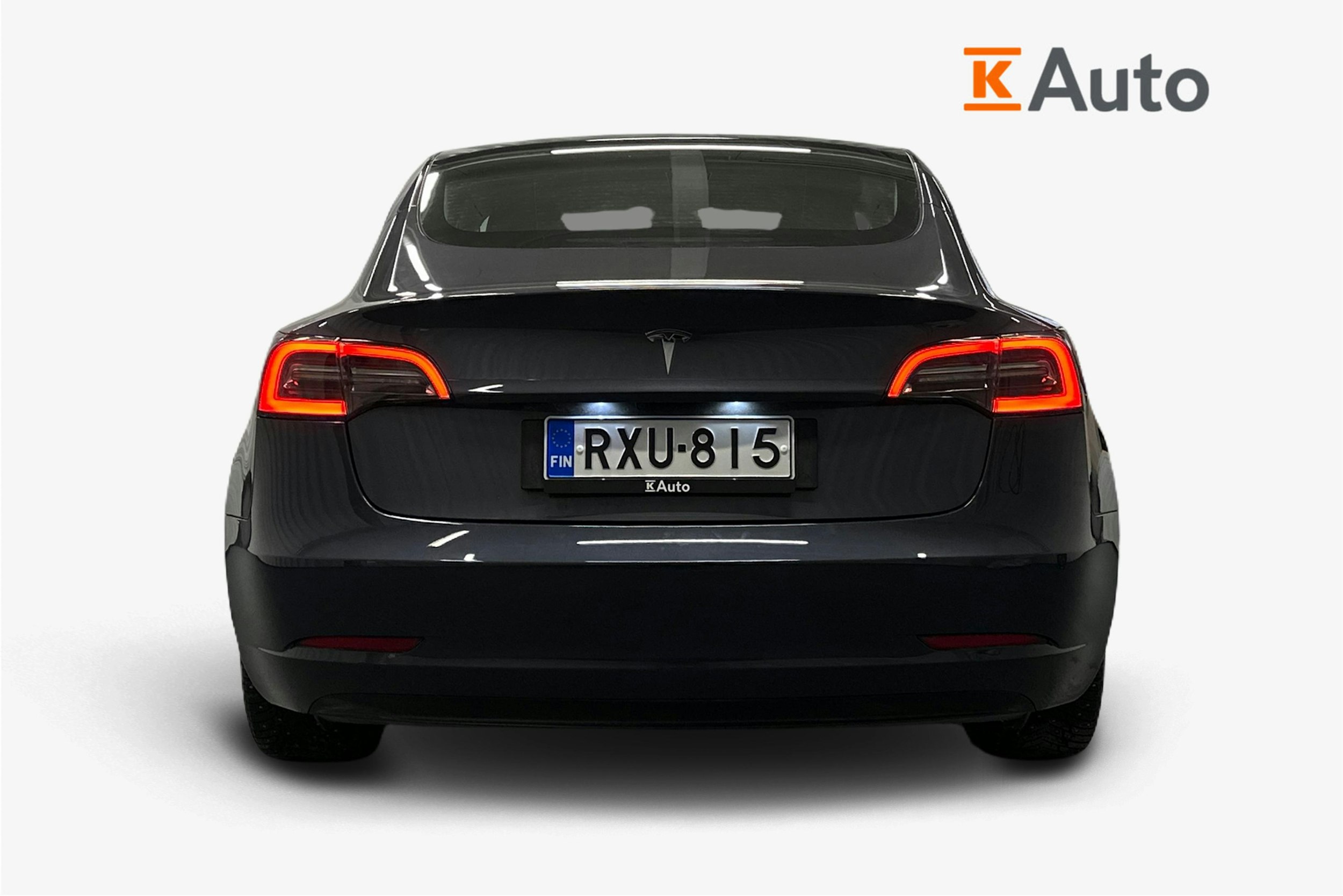 harmaa Tesla Model 3 2023 kuva 3.