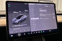 harmaa Tesla Model 3 2023 kuva 22.
