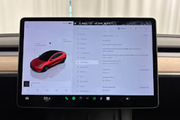 oranssi Tesla Model 3 2023 kuva 20.