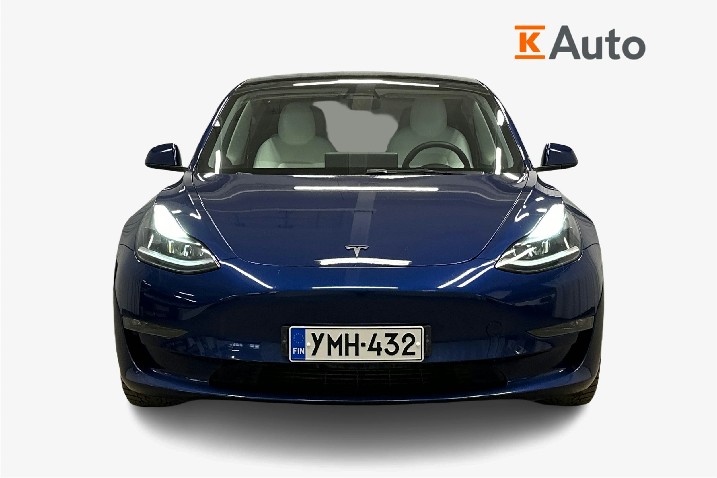 sininen Tesla Model 3 2023 kuva 4.