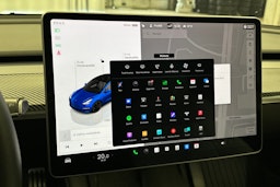 sininen Tesla Model 3 2023 kuva 24.