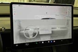 sininen Tesla Model 3 2023 kuva 25.