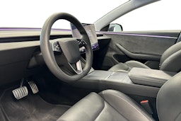 harmaa Tesla Model 3 2024 kuva 3.