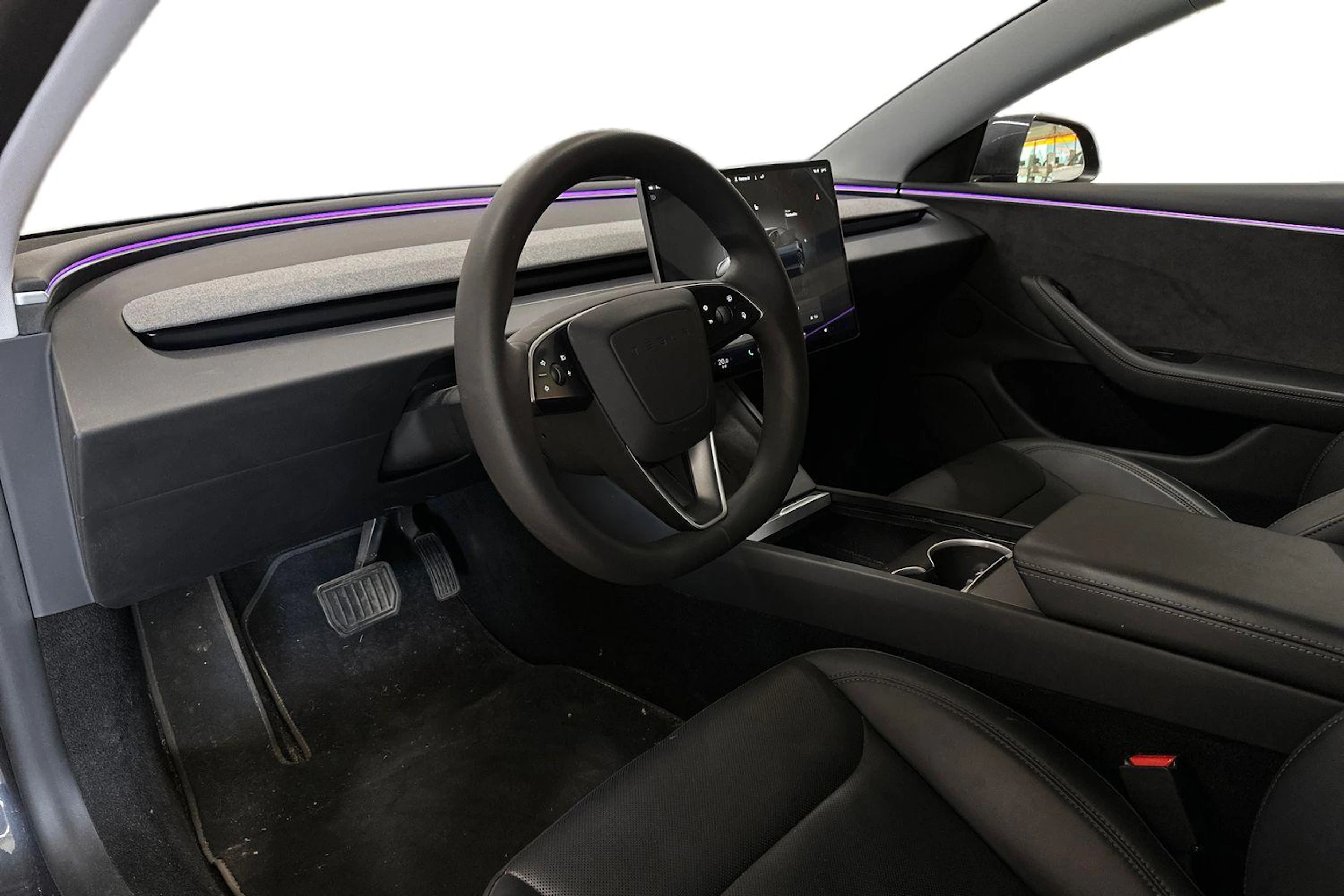 harmaa Tesla Model 3 2024 kuva 3.