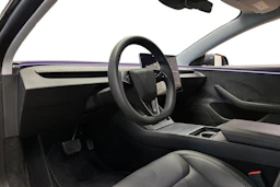 harmaa Tesla Model 3 2024 kuva 6.