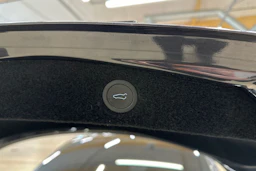 harmaa Tesla Model 3 2024 kuva 30.