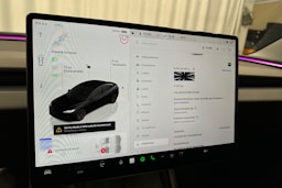 musta Tesla Model 3 2024 kuva 18.