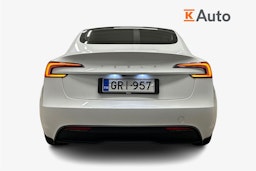 valkoinen Tesla Model 3 2024 kuva 3.