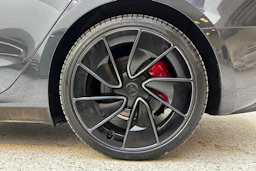 harmaa Tesla Model 3 2024 kuva 10.