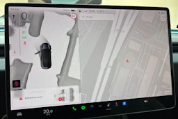 harmaa Tesla Model 3 2024 kuva 22.