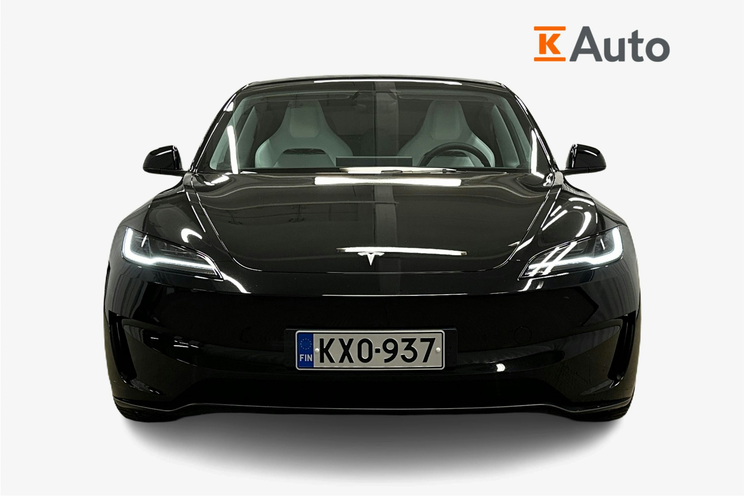 musta Tesla Model 3 2024 kuva 5.