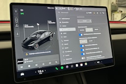 musta Tesla Model 3 2024 kuva 26.