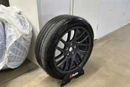 met. monivär. Tesla Model 3 2024 kuva 10.