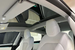 met. monivär. Tesla Model 3 2024 kuva 14.