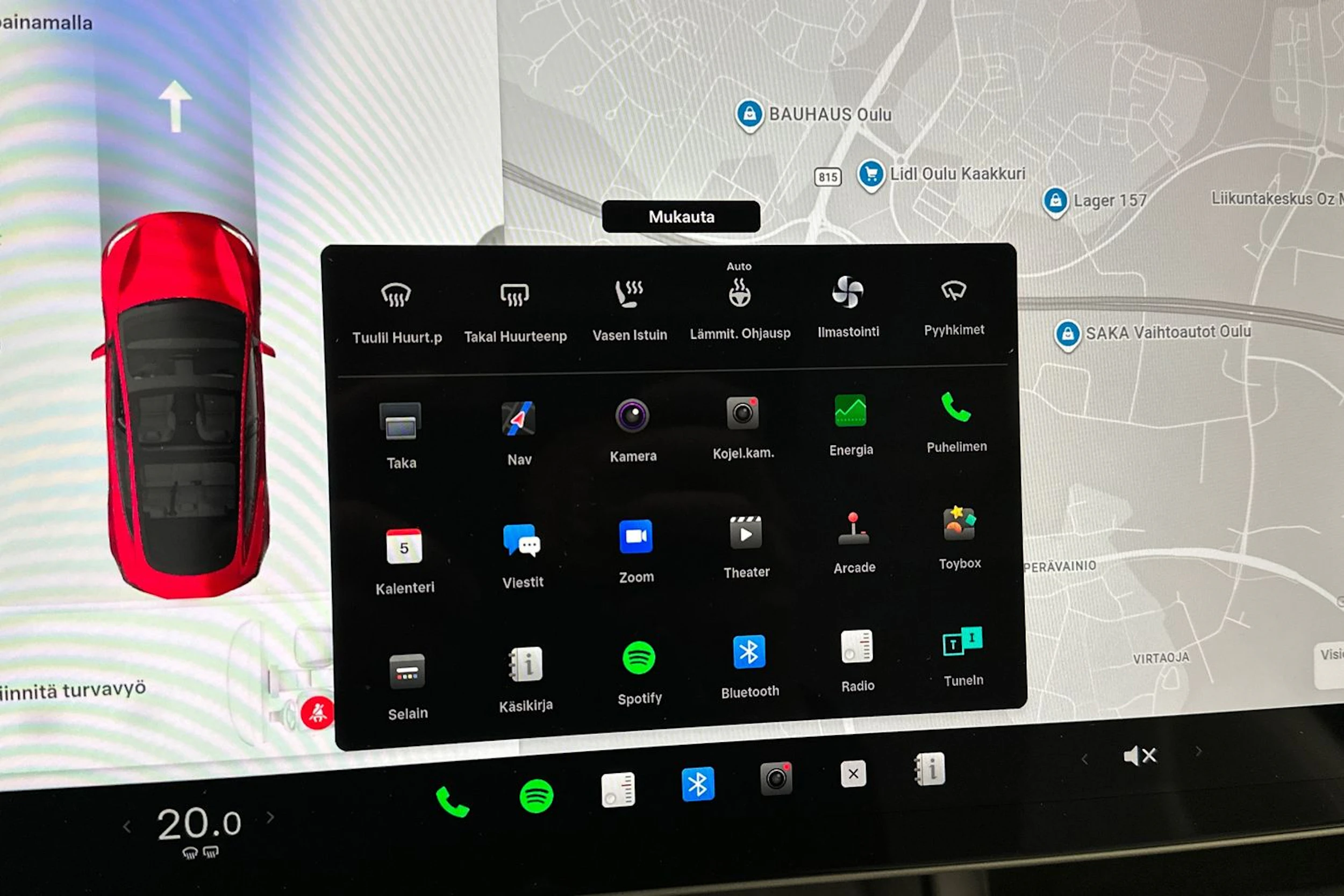 met. monivär. Tesla Model 3 2024 kuva 17.