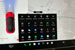 met. monivär. Tesla Model 3 2024 kuva 17.