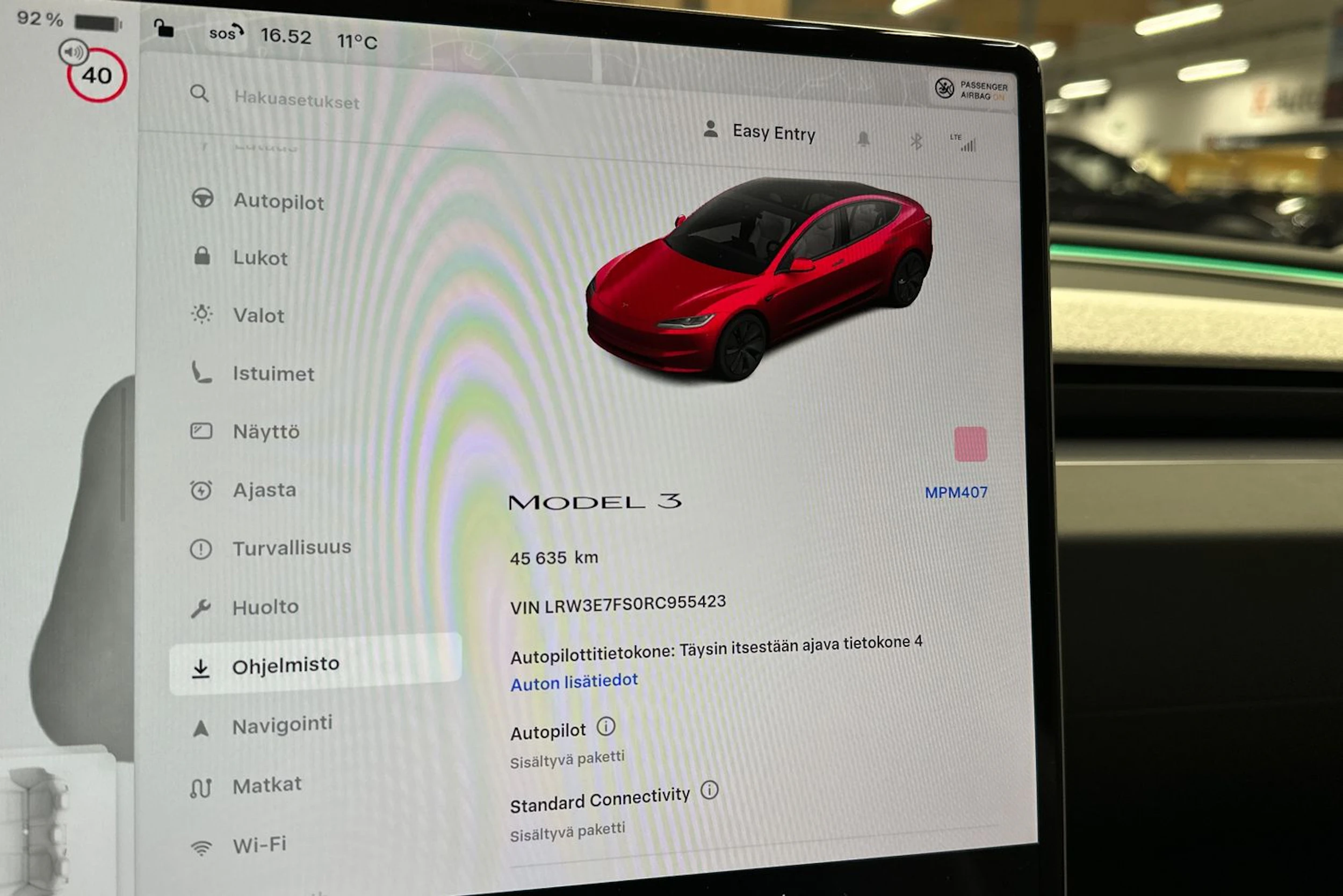 met. monivär. Tesla Model 3 2024 kuva 19.