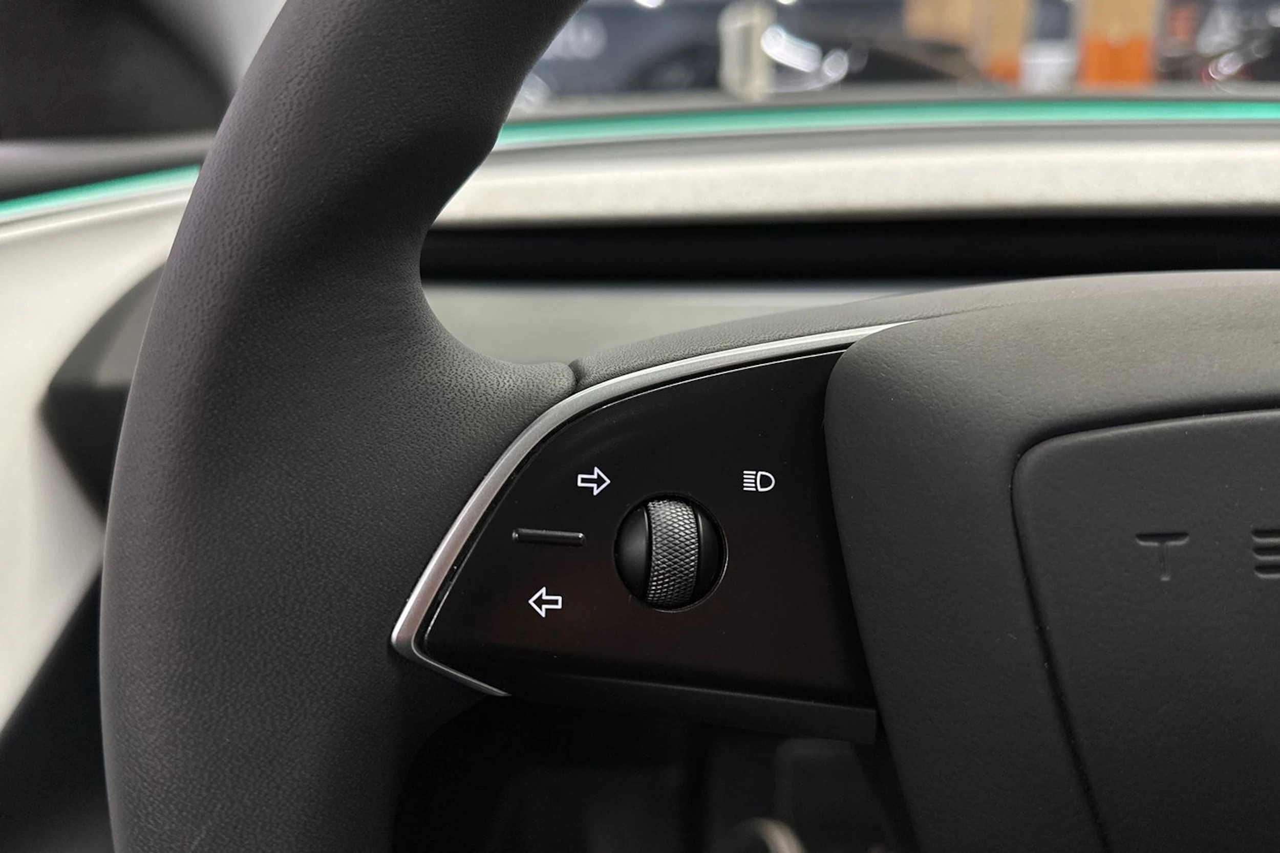 met. monivär. Tesla Model 3 2024 kuva 26.