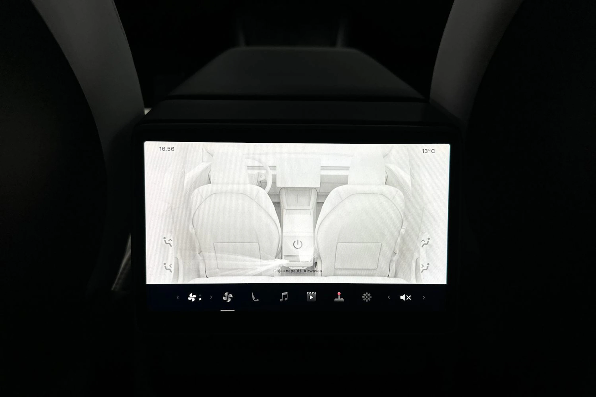 met. monivär. Tesla Model 3 2024 kuva 31.