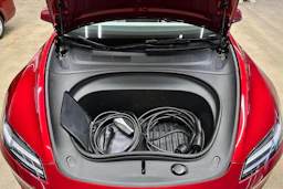 met. monivär. Tesla Model 3 2024 kuva 32.