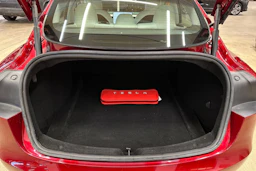 met. monivär. Tesla Model 3 2024 kuva 33.