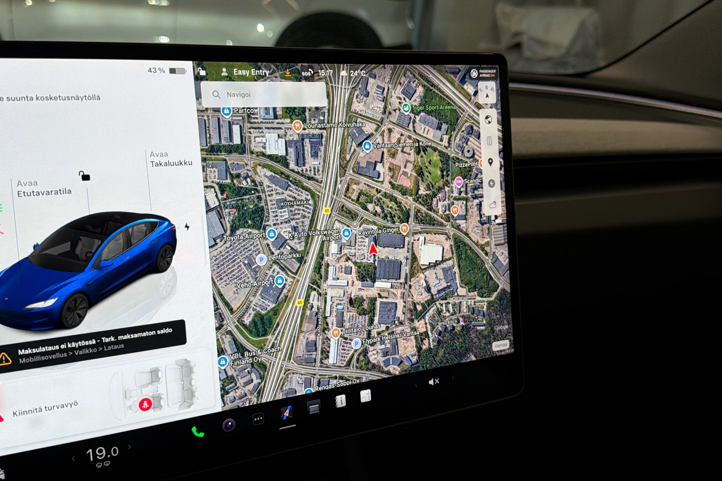 sininen Tesla Model 3 2024 kuva 31.