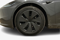 harmaa Tesla Model 3 2024 kuva 11.