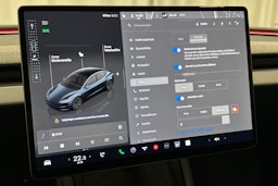 harmaa Tesla Model 3 2024 kuva 26.