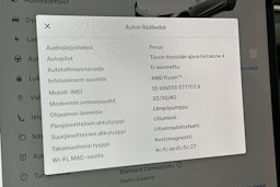 valkoinen Tesla Model 3 2024 kuva 31.