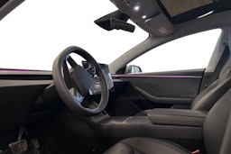 harmaa Tesla Model 3 2024 kuva 3.