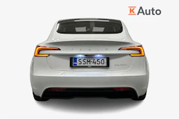 valkoinen Tesla Model 3 2024 kuva 4.