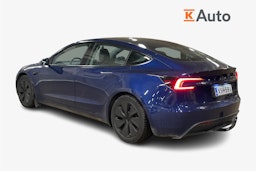 sininen Tesla Model 3 2024 kuva 2.