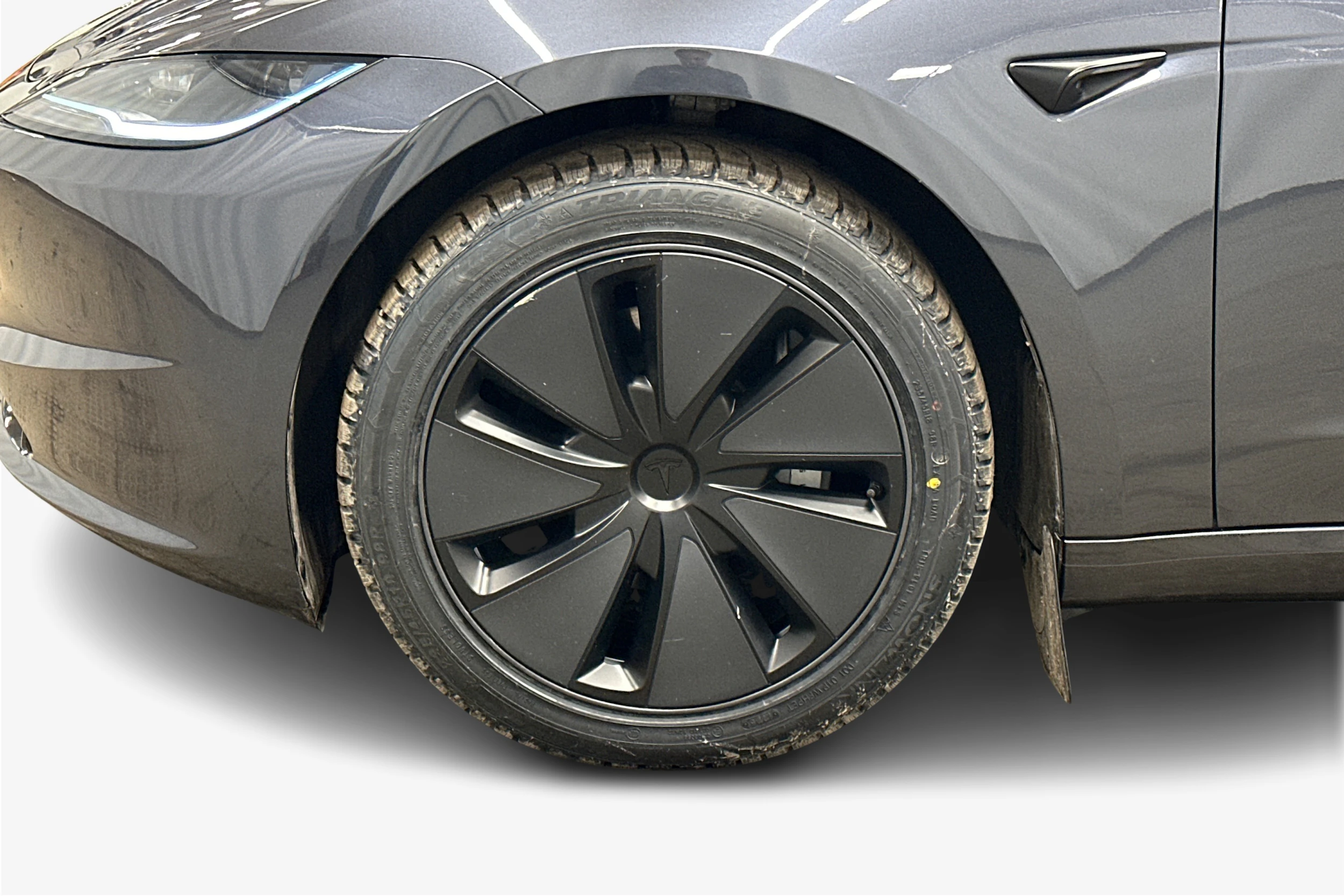 harmaa Tesla Model 3 2024 kuva 9.